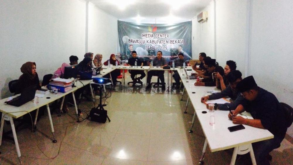 Rapat Kearsipan dan Ketatausahaan Bawaslu Kabupaten Bekasi