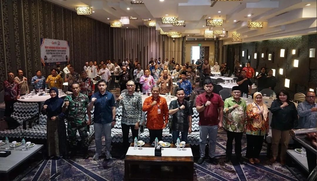 Rapat Koordinasi Bersama Stakeholder pada Pengawasan Tahapan Kampanye Pilkada Tahun 2024 yang di gelar di Hotel Holiday Inn Cikarang, Kamis (17/10/2024).