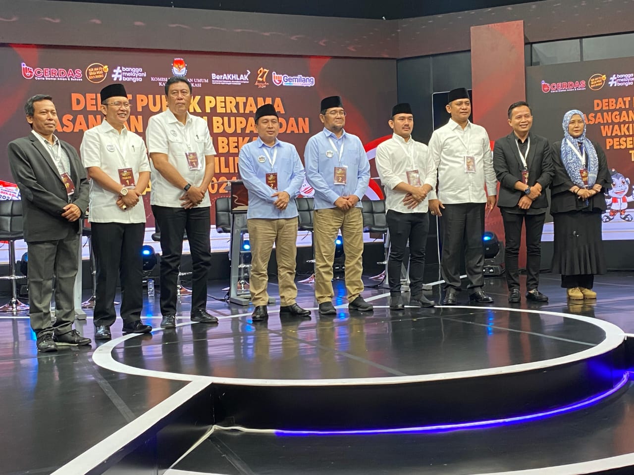 Ketua dan Anggota Bawaslu Kabupaten Bekasi hadiri Debat Publik Pertama Pasangan Calon Bupati dan Wakil Bupati Bekasi pada Pemilihan Serentak Tahun 2024, yang digelar di MNC Conference Hall, Jakarta Pusat, Minggu (3/10/2024)malam.