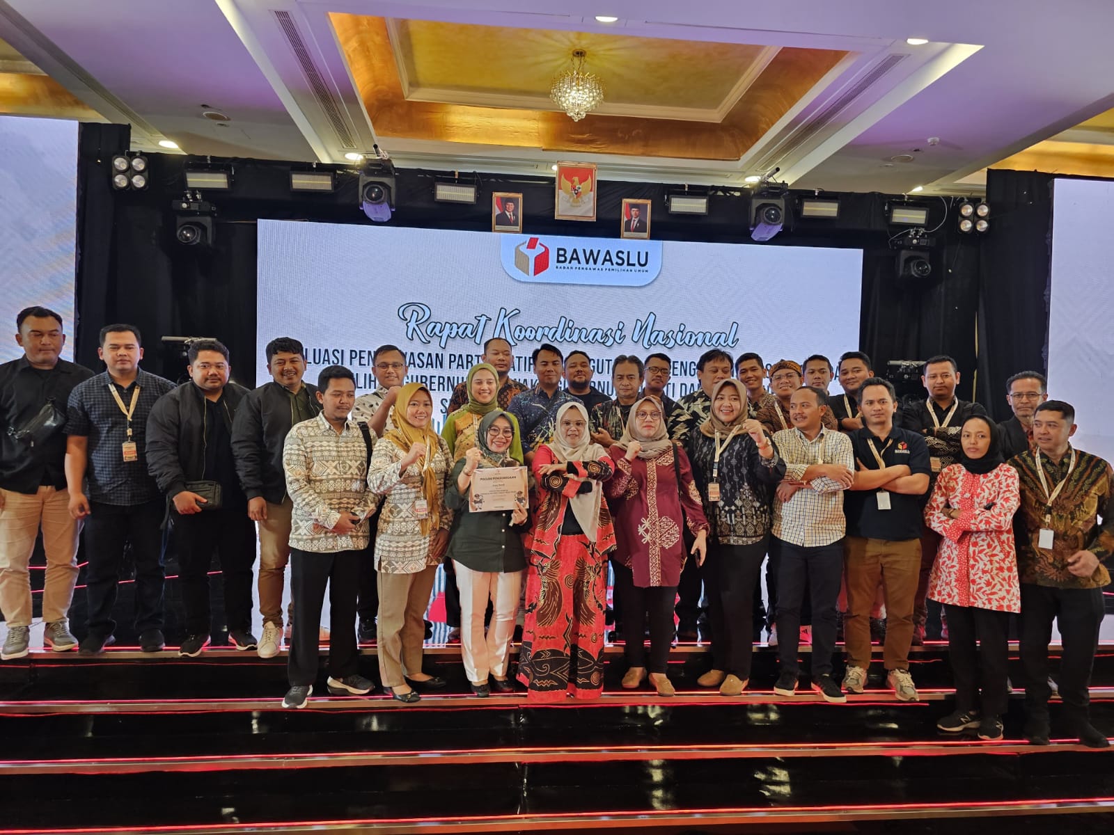 Bawaslu Kabupaten Bekasi Hadiri Rapat Koordinasi Nasional (Rakoornas) Evaluasi Pengawasan Partisipatif, Pemungutan dan Penghitungan Suara pada Pemilihan Gubernur dan Wakil Gubernur, Bupati dan Wakil Bupati serta Walikota dan Wakil Walikota Tahun 2024 yang gelar oleh Bawaslu Republik Indonesia pada 13-15 Desember 2024 di Redtop Hotel & Convention Center, Jakarta Pusat.