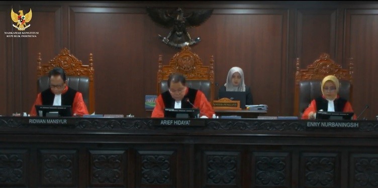 Mahkamah Konstitusi (MK) melanjutkan sidang Perselisihan Hasil Pemilihan (PHP) Gubernur, Bupati, dan Walikota Tahun 2024 dengan agenda Pemeriksaan Pendahuluan (Panel III) pada Kamis (9/1/2025).