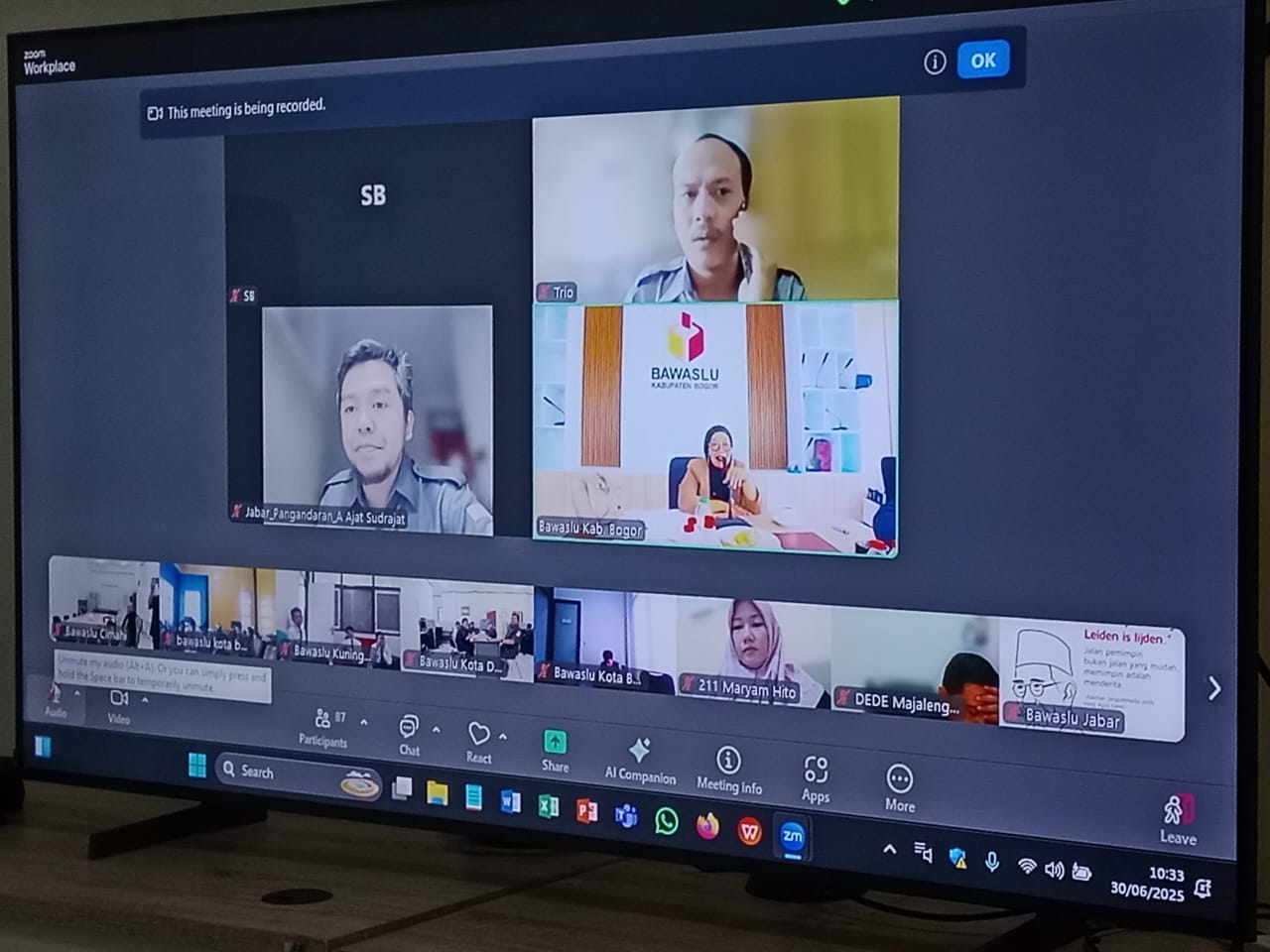 Screenshot via zoom pada kegiatan Rapat Koordinasi Pengawasan Pemutakhiran Data Pemilih Berkelanjutan Bawaslu Kabupaten/Kota yang di gelar oleh Bawaslu Provinsi Jawa Barat secara daring pada Senin (30/6/2025).