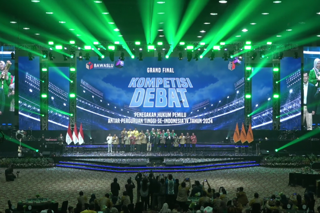Dokumen Foto Arsip Kompetisi Debat Tahun 2024 Bawaslu RI