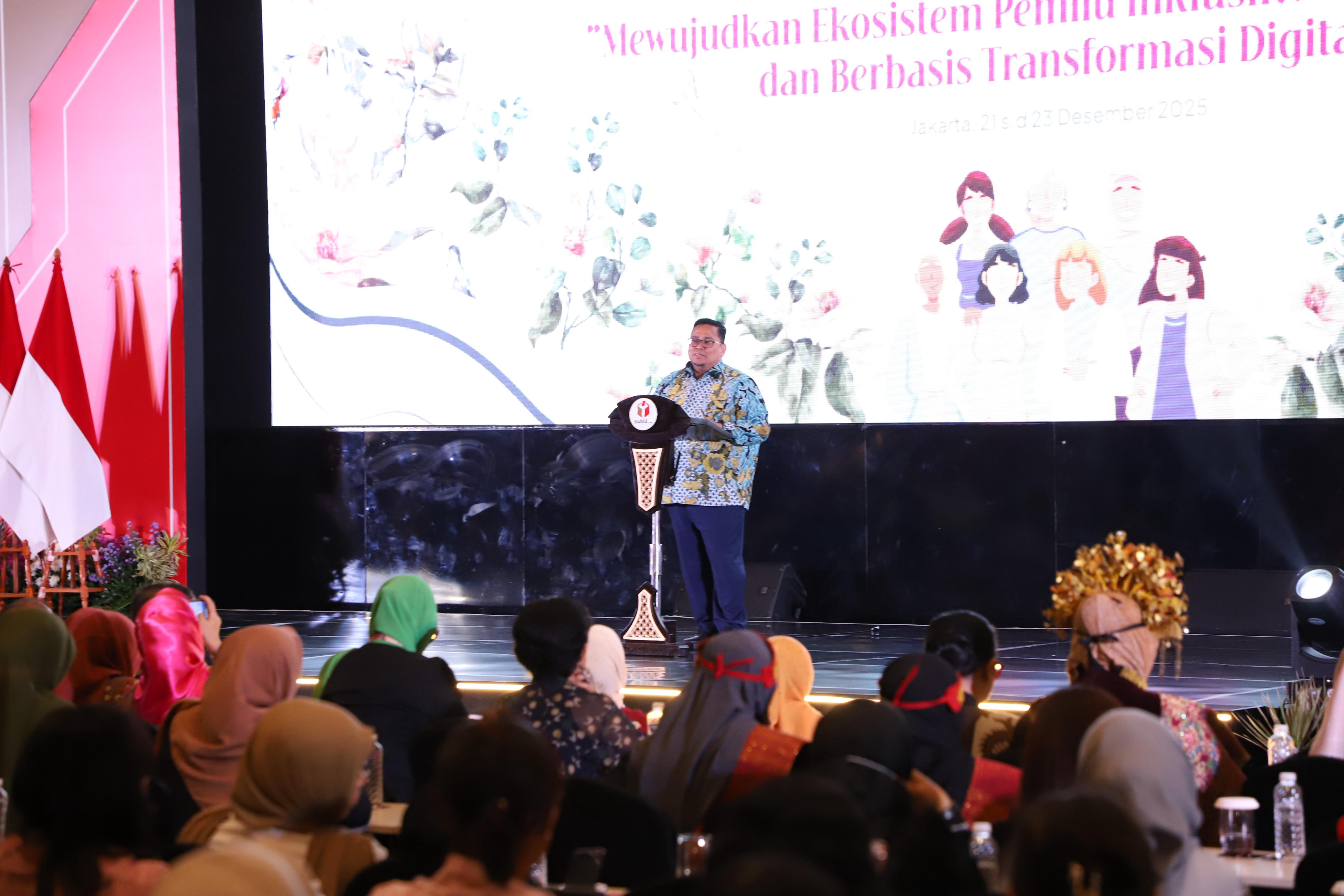 Ketua Bawaslu  Republik Indonesia ,Rahmat Bagja saat memebrikan sambutan pada Konsolidasi Perempuan Pengawas Pemilihan Umum dan Masyarakat Sipil bertema Mewujudkan Ekosistem Pemilu Inklusif, Anti-Kekerasan, dan Berbasis Transformasi Digital di Jakarta, Minggu (21/12/2025) malam.