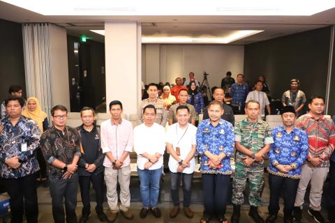 Ketua Bawaslu Kabupaten Bekasi hadiri Rapat Pleno Terbuka Rekapitulasi Hasil Perhitungan Perolehan Suara Pemilihan Gubernur dan Wakil Gubernur Jawa Barat serta Bupati dan Wakil Bupati Bekasi Tahun 2024 Tingkat Kabupaten Bekasi, yang di gelar KPU Kabupaten Bekasi di Hotel Nuanza Cikarang, Jum'at (29/11/2024).