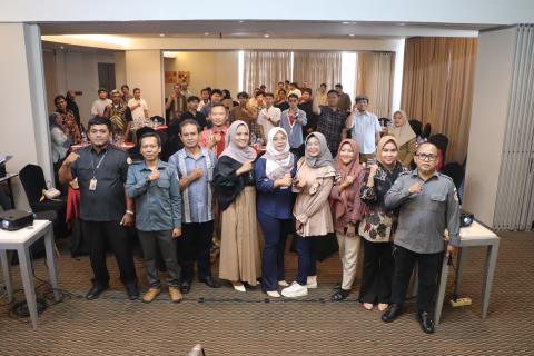 Bawaslu Kabupaten Bekasi menggelar Rapat Evaluasi Implementasi Produk Hukum Pengawasan Pemilu di Bawaslu Kabupaten Bekasi pada Pemilihan Serentak Tahun 2024 yang di gelar di Hotel Grand Zuri, Cikarang Selatan, Senin (16/12/2024).