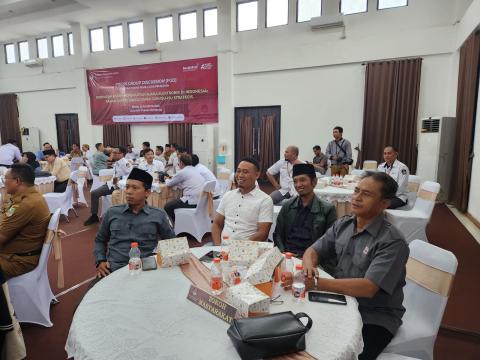 Forum Group Discussion (FGD) Kajian Teknis Pemilu dan Pemilihan terkait Penerapan Sistem Pemungutan Suara Elektronik di Indonesia Kajian dari Berbagai Aspek dan Isu-Isu Strategis yang di gelar oleh KPU Kabupaten Bekasi di Aula Kantor KPU Kabupaten Bekasi, Senin (25/8/2025).