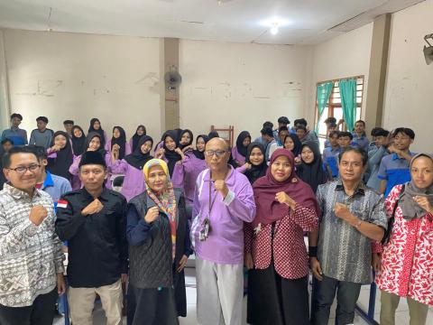 Bawaslu Kabupaten Bekasi Goes To School