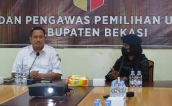 KUNJUNGAN KORPS BRIMOB KELAPA DUA DI BAWASLU KABUPATEN BEKASI UNTUK PATROLI DIALOG DEMI KEAMANAN KABUPATEN BEKASI