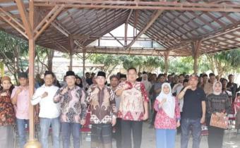 Bawaslu Provinsi Jawa Barat mengajak masyarakat untuk Tolak Politik Uang dan Intimidasi pemilih pada Pemilihan Serentak Tahun 2024 yang di gelar di Kecamatan Tambelang, Kabupaten Bekasi, Sabtu (26/10/2024).