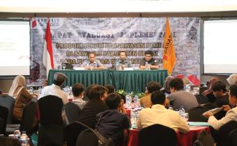 Bawaslu Kabupaten Bekasi menggelar Rapat Evaluasi Implementasi Produk Hukum Pengawasan Pemilu di Bawaslu Kabupaten Bekasi pada Pemilihan Serentak Tahun 2024 yang di gelar di Hotel Grand Zuri, Cikarang Selatan, Senin (16/12/2024).
