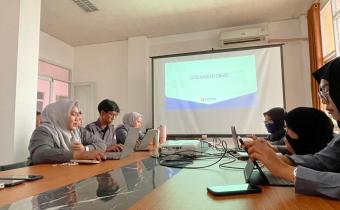 Suasana kegiatan Kajian Rutin